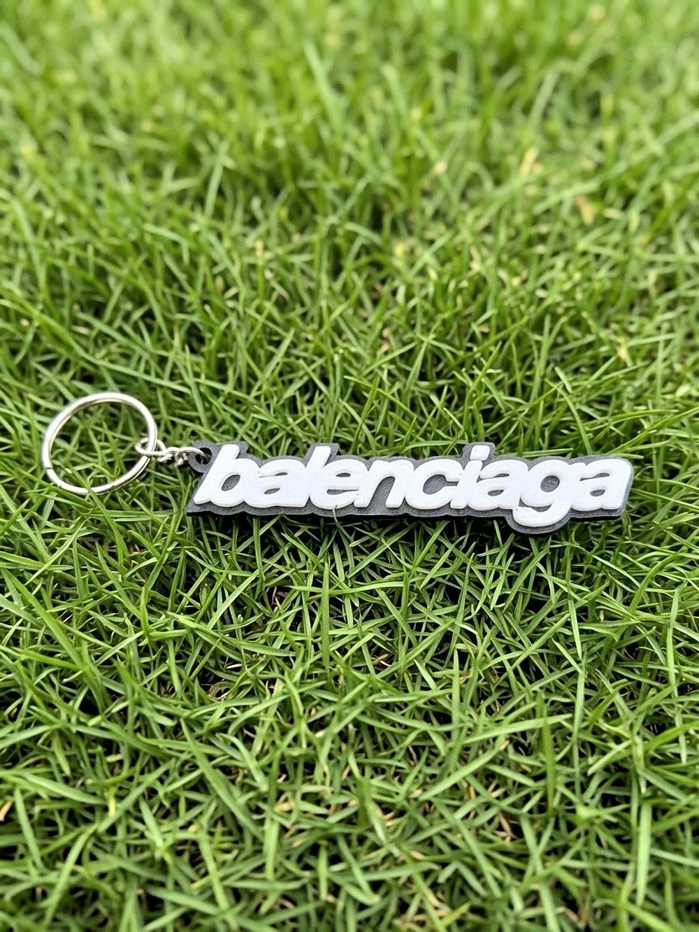Keychain White & Black